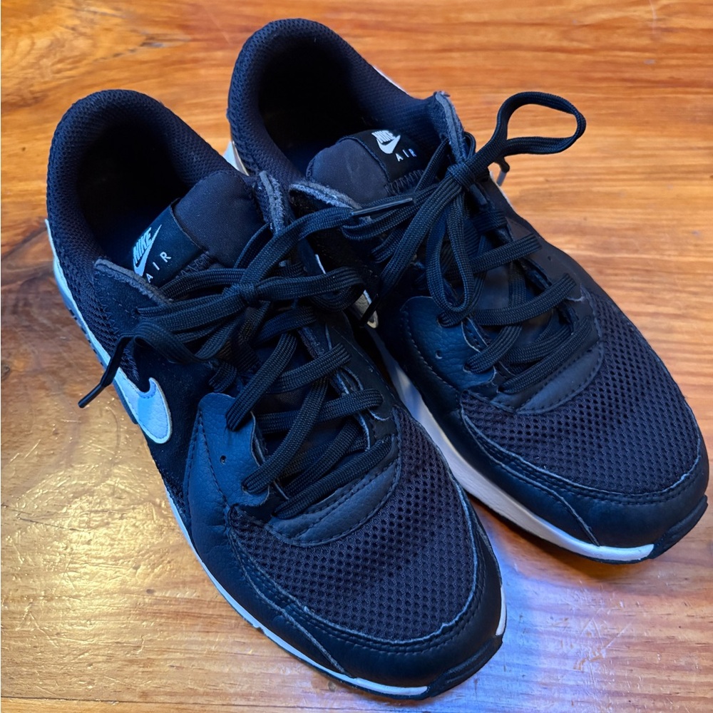 Nike Air Max Excee Black and White Athletic Shoes